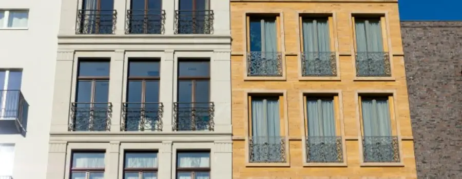 Townhouse VS. Condo: Which should you buy?