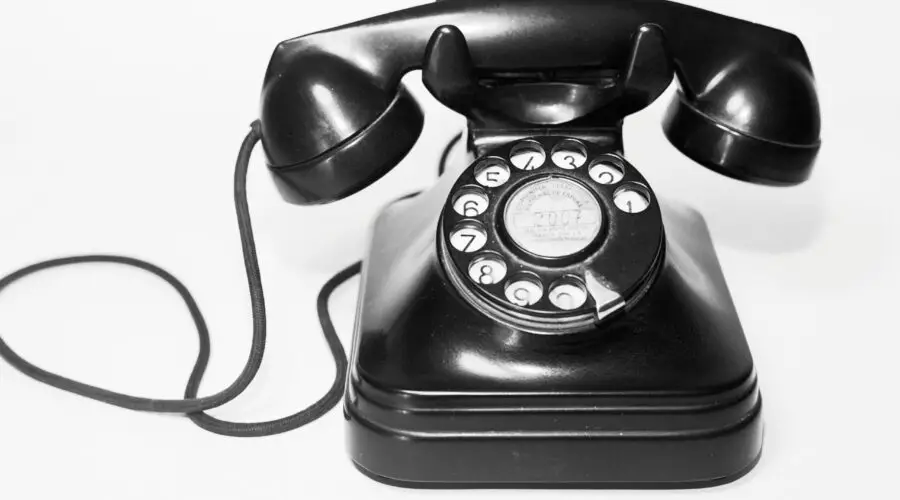 How to Answer Your Phone When Your House is FSBO